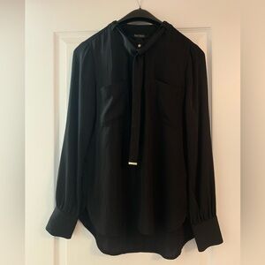 Women white house black market blouse size 2